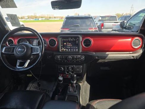 Used 2022 Jeep Gladiator Rubicon w/ Cold Weather Group AWD/4WD image 1