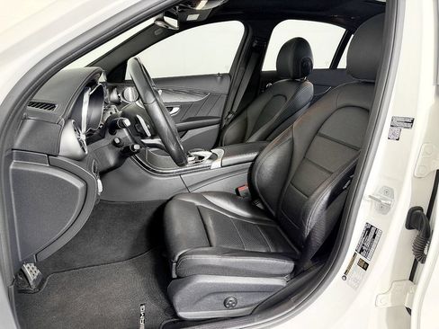 Used 2015 Mercedes-Benz C 300 Sedan image 32