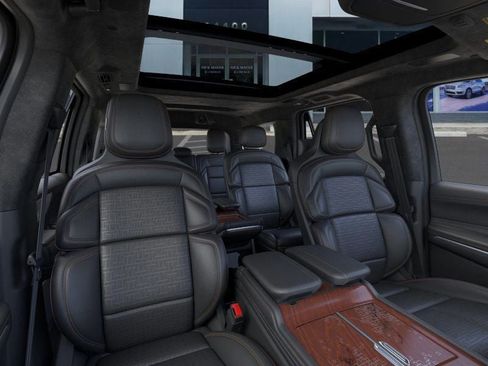 New 2025 Lincoln Navigator Black Label image 10