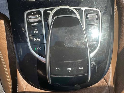Used 2017 Mercedes-Benz E 300 4MATIC image 20
