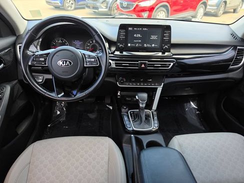 Used 2021 Kia Seltos EX AWD/4WD image 8