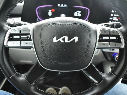 Used 2023 Kia Telluride S w/ S Sunroof Package image 18