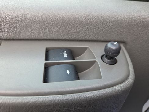 Used 2024 GMC Savana 2500 w/ Driver Convenience Package image 11