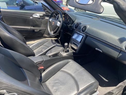 Used 2005 Porsche Boxster RWD image 19