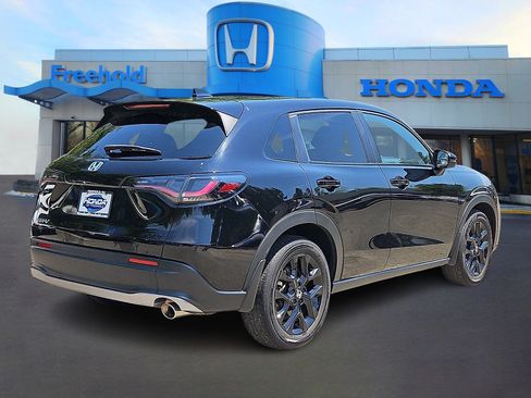 Used 2024 Honda HR-V Sport image 7