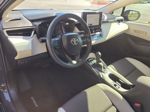 Certified 2025 Toyota Corolla LE image 21