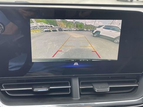 Certified 2025 Chevrolet Trax RS w/ Driver Confidence Package image 16