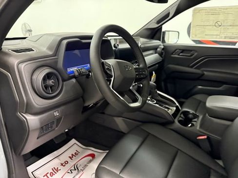 New 2025 Chevrolet Colorado Trail Boss w/ Midnight Edition image 12