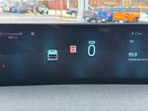 New 2026 Ford Expedition Active image 30