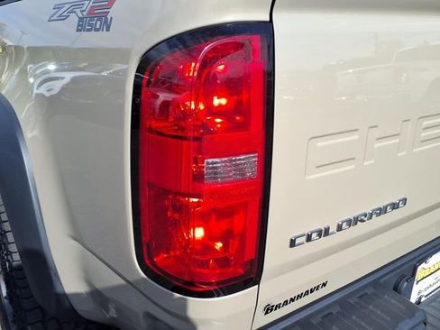 Used 2022 Chevrolet Colorado ZR2 w/ Colorado ZR2 Bison Edition AWD/4WD image 15