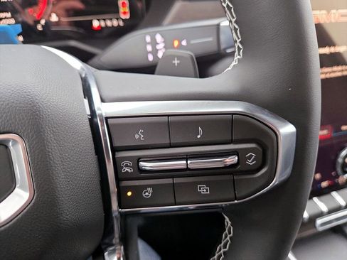 New 2026 GMC Acadia Denali image 16