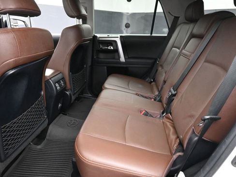 Used 2022 Toyota 4Runner Limited AWD/4WD image 10