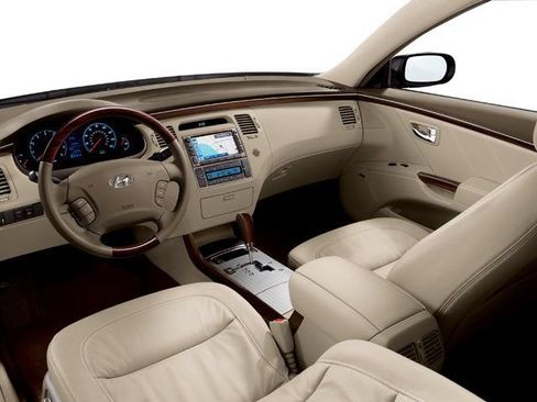 Used 2009 Hyundai Azera Limited FWD image 4