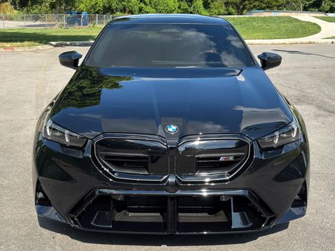Used 2026 BMW M5 w/ M Driver's Package AWD/4WD image 5