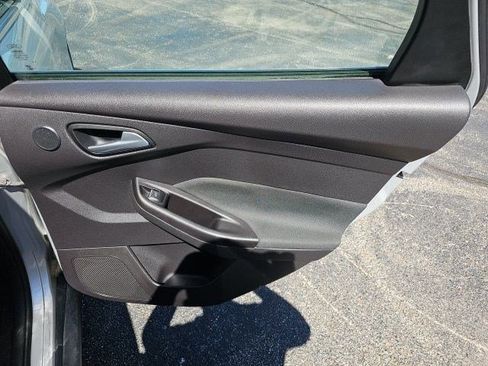 Used 2015 Ford Focus Titanium image 17