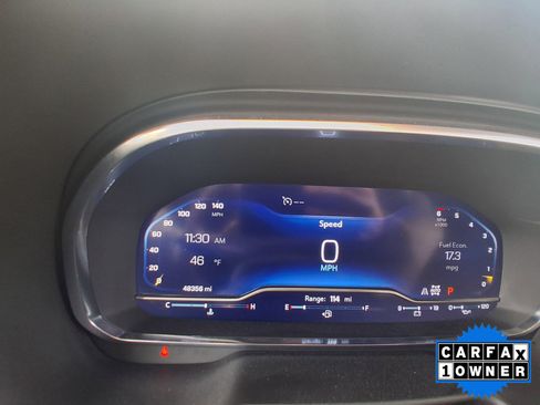 Used 2024 Chevrolet Suburban LT image 5