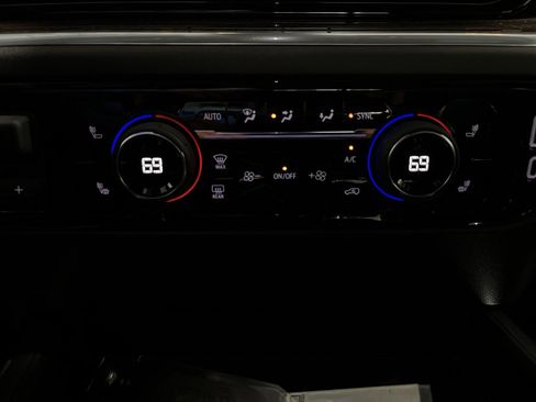 New 2026 Chevrolet Silverado 1500 LT Trail Boss w/ Convenience Package II image 17