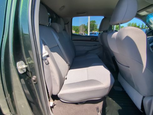 Used 2012 Toyota Tacoma 4x4 Double Cab w/ TRD Off-Road Pkg image 10
