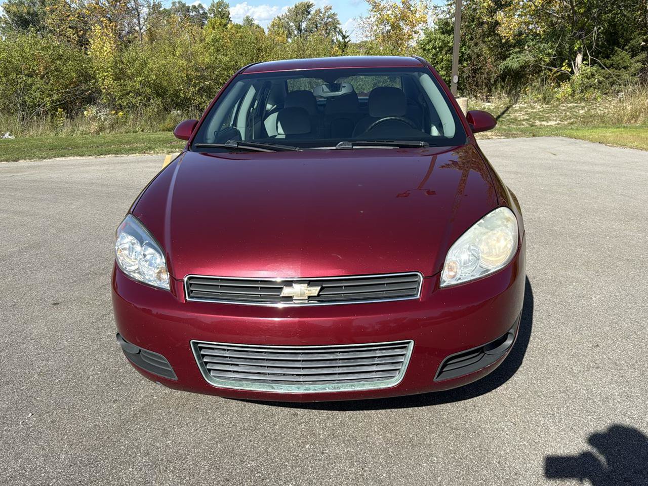 Used 2011 Chevrolet Impala LT FWD image 2