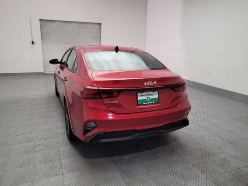 Used 2022 Kia Forte LXS FWD image 6
