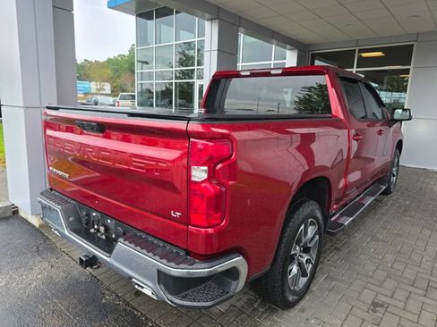 Used 2023 Chevrolet Silverado 1500 LT w/ Z71 Off-Road Package AWD/4WD image 5