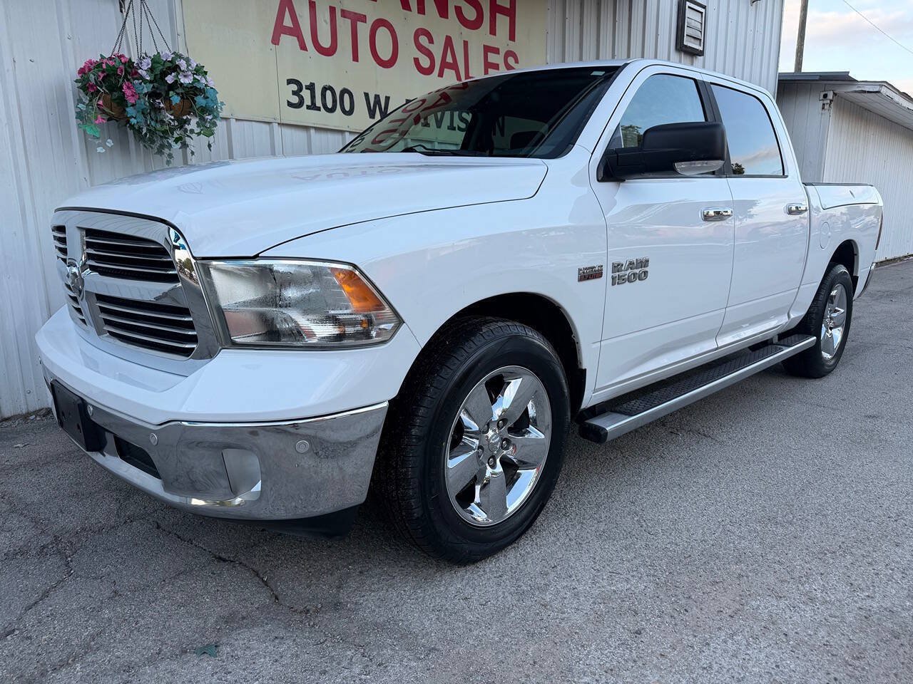 Used 2015 RAM 1500 Lone Star RWD image 6