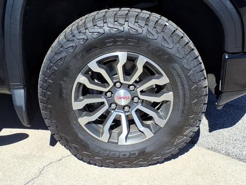 Used 2019 GMC Sierra 1500 AT4 w/ AT4 Preferred Package AWD/4WD image 19