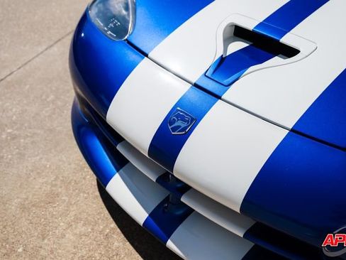 Used 1996 Dodge Viper GTS image 23