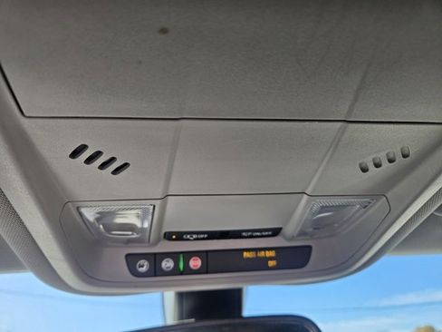 Used 2019 GMC Terrain SLE w/ Driver Convenience Package image 34