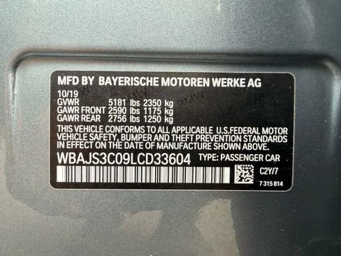 Used 2020 BMW 540i xDrive w/ M Sport Package image 38