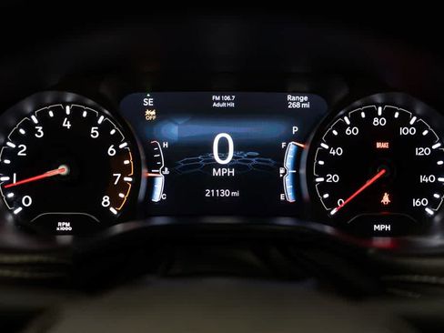 Used 2023 Jeep Compass Latitude AWD/4WD image 16