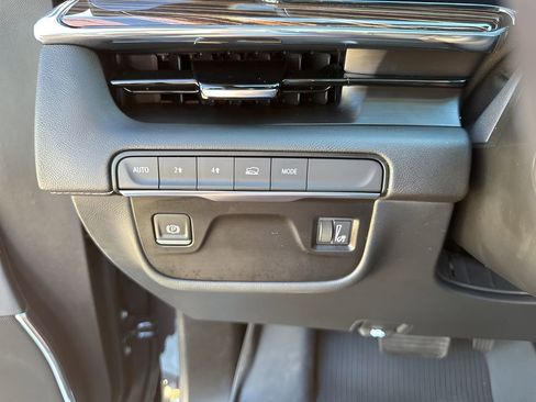 Certified 2024 Cadillac Escalade Premium Luxury image 30