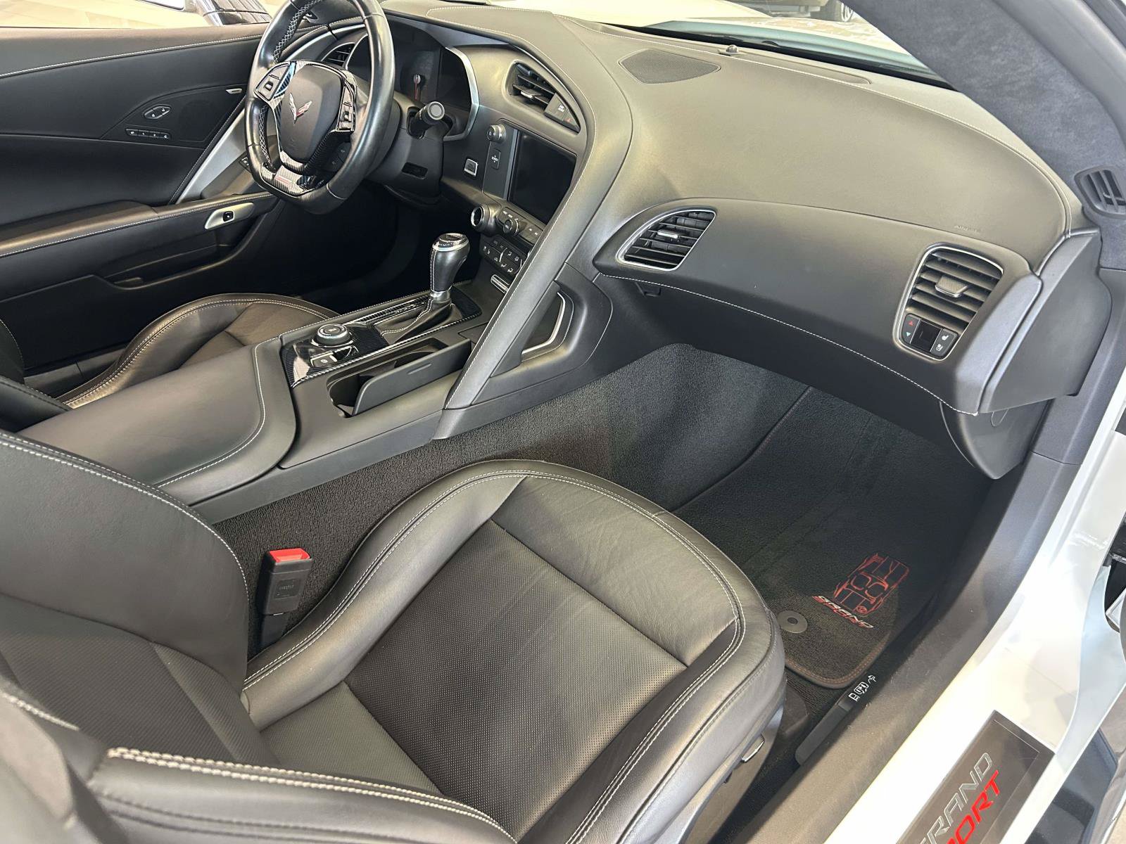 Used 2017 Chevrolet Corvette Grand Sport RWD image 14