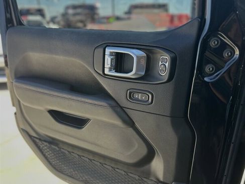 Used 2020 Jeep Gladiator Rubicon image 10