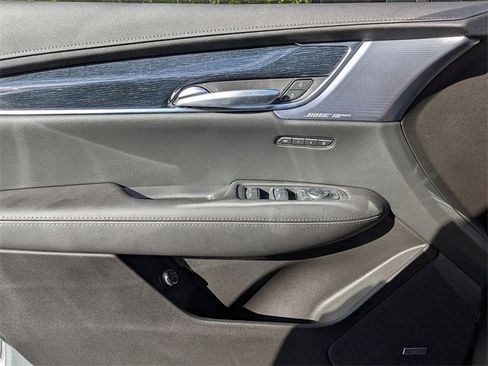 New 2024 Cadillac XT5 Premium Luxury image 32