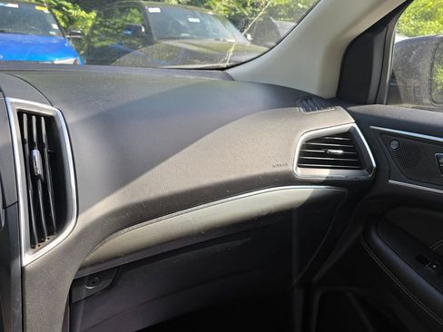 Used 2023 Ford Edge Titanium AWD/4WD image 24