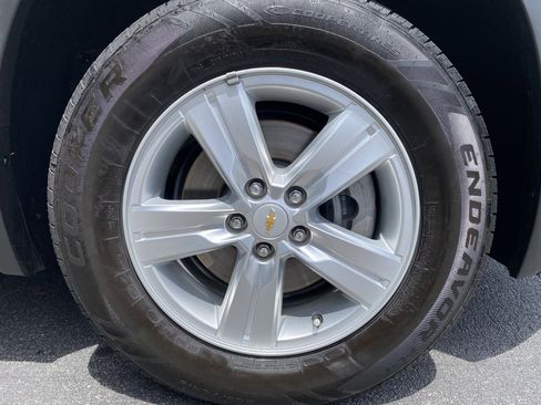 Used 2018 Chevrolet Trax LT w/ LT Convenience Package AWD/4WD image 13