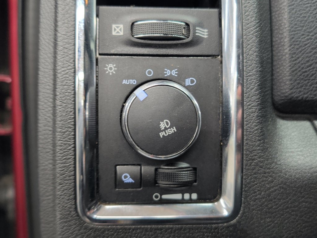 Used 2013 RAM 2500 Laramie w/ Convenience Group AWD/4WD image 11