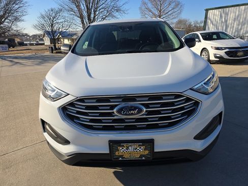 Used 2021 Ford Edge SE image 10