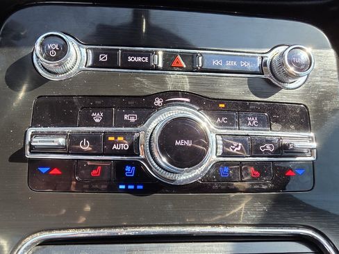 Used 2021 Lincoln Nautilus Reserve w/ Equipment Group 201A image 21