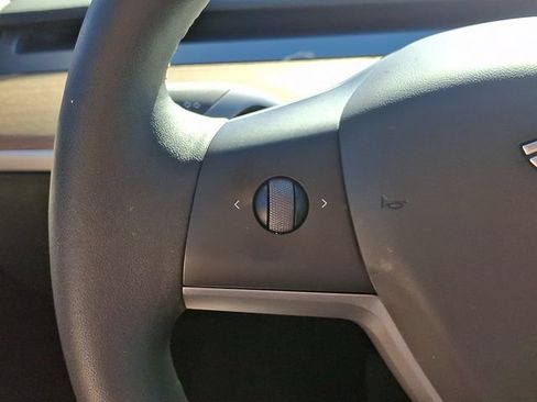 Used 2023 Tesla Model 3 Standard Range RWD image 24