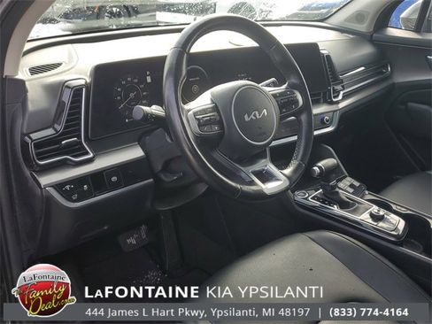 Used 2023 Kia Sportage SX image 11
