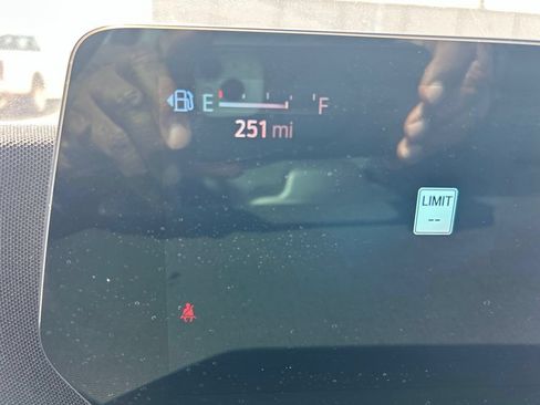 Used 2025 Ford Expedition Active RWD image 6