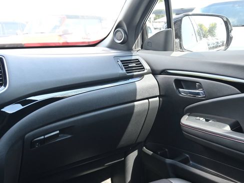 Used 2023 Honda Ridgeline Black Edition image 8