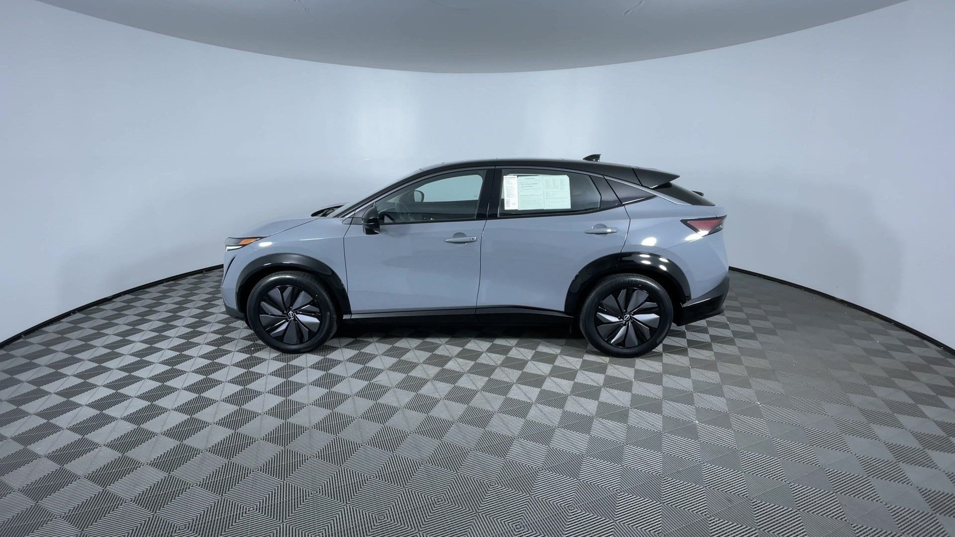 Certified 2024 Nissan Ariya AWD image 6