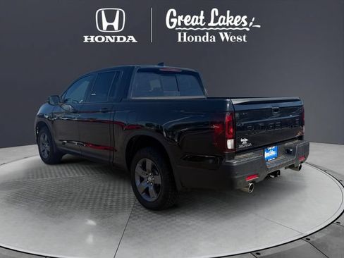 Used 2025 Honda Ridgeline TrailSport image 3