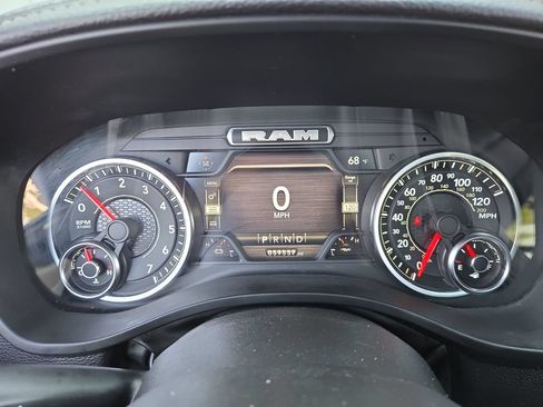 Used 2022 RAM 1500 Laramie AWD/4WD image 21