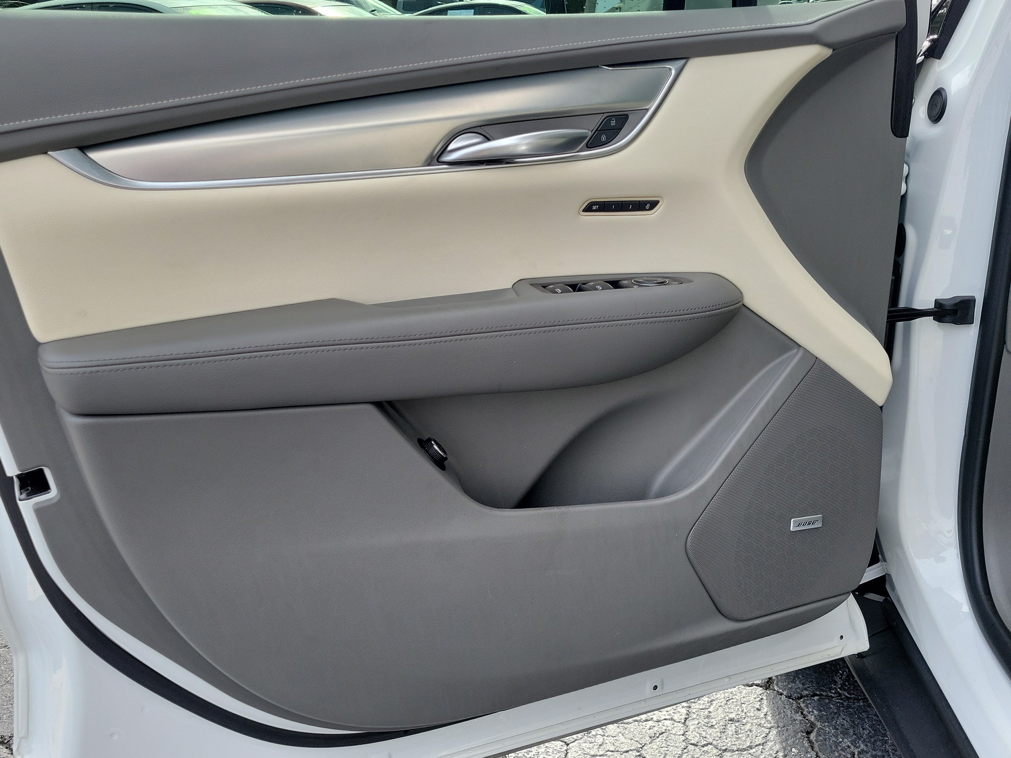 Used 2022 Cadillac XT5 Premium Luxury FWD image 17