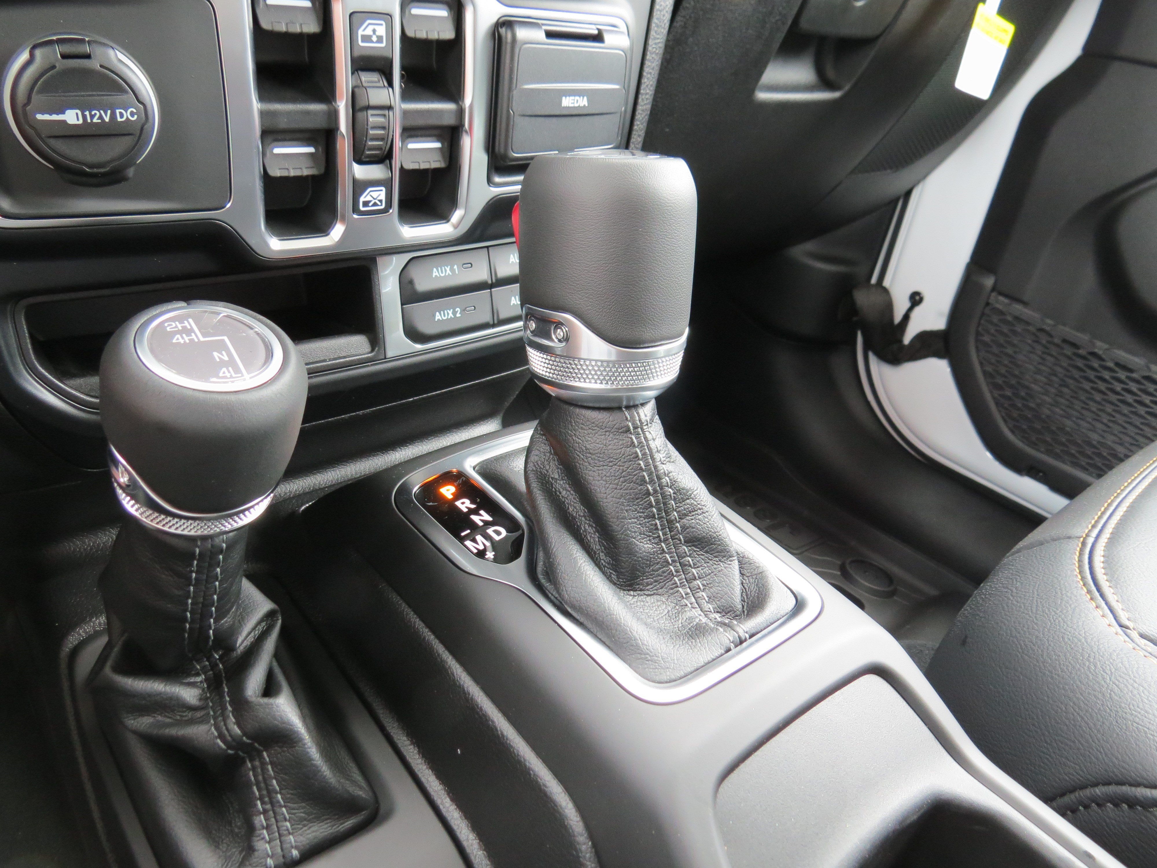 New 2026 Jeep Wrangler Unlimited Sahara AWD/4WD image 23