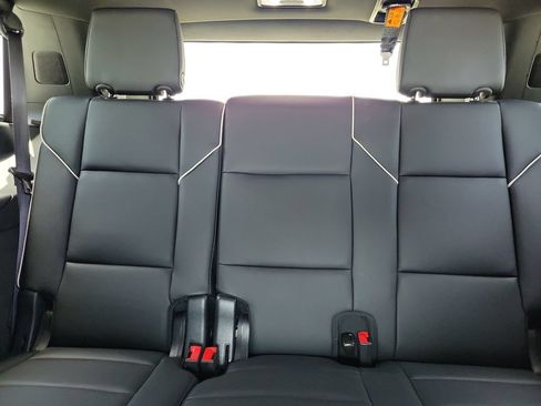 Used 2024 Cadillac Escalade Sport AWD/4WD image 32
